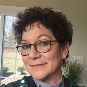 Meet your Posher, Joni